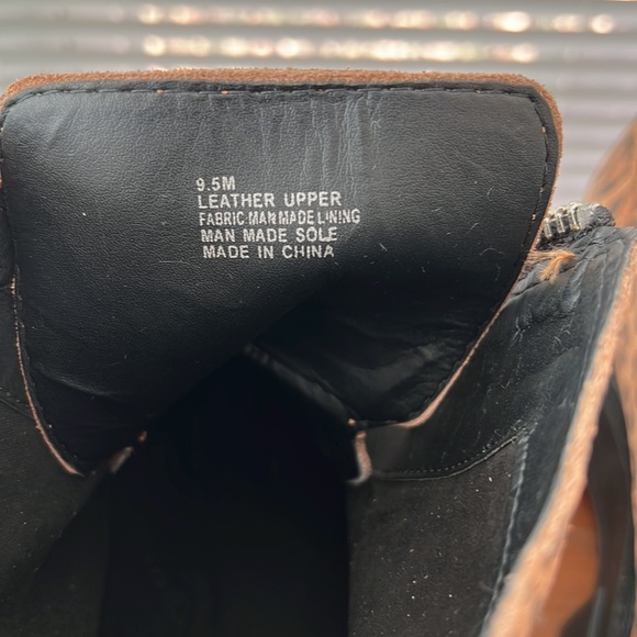 Gianni Bini Leopard Print Suede Zip Chunky Lug Sole Platform Booties - Picture 5 of 6